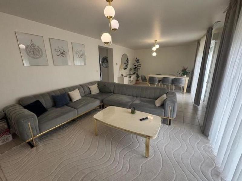 Maison - 131 m² - 7 pièces