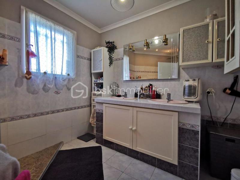 Villa - 151 m² - 6 pièces