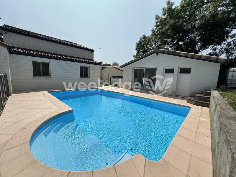 Maison - 184 m² - 7 pièces