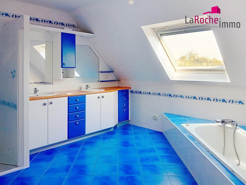 Maison contemporaine - 190 m² - 8 pièces