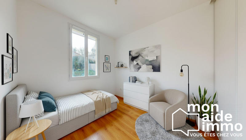 Maison - 90 m² - 5 pièces