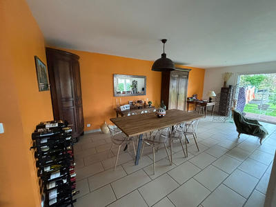 Maison - 183 m² - 10 pièces