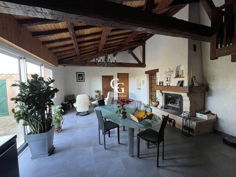 Maison - 142 m² - 5 pièces