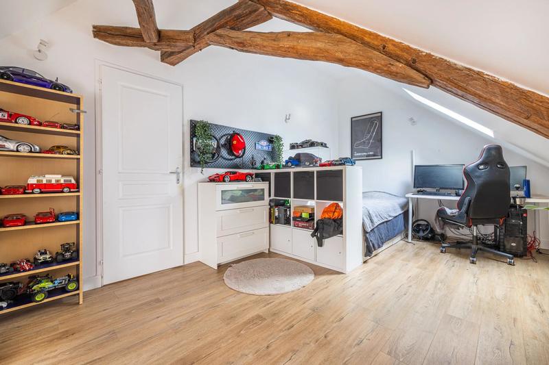 Appartement - 82 m² - 5 pièces