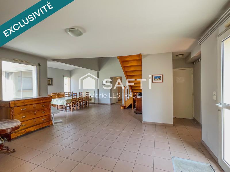 Maison - 282 m² - 10 pièces