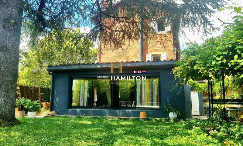 Propriété - 363 m² - 10 pièces