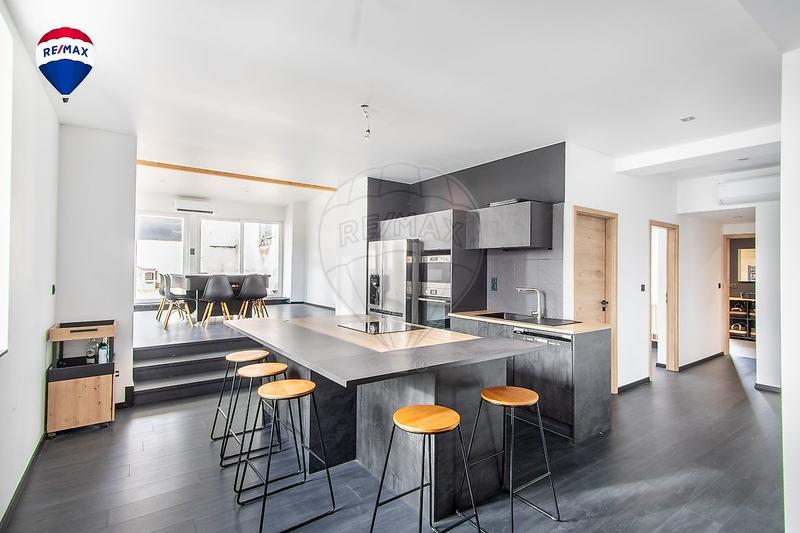 Appartement - 119 m² - 4 pièces