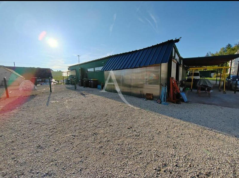 Immeuble - 2 800 m² - 7 pièces