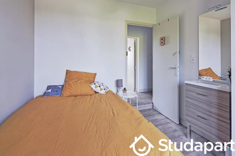 Chambre - 10 m² - 1 pièce