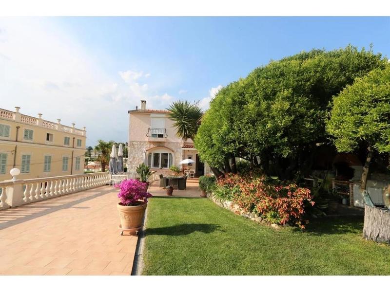 Villa - 90 m² - 2 pièces