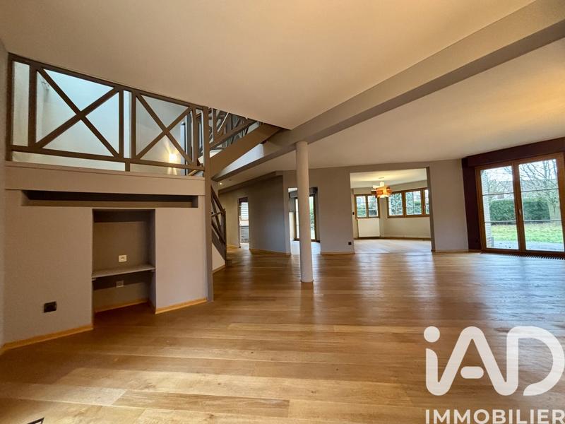 Maison - 313 m² - 7 pièces