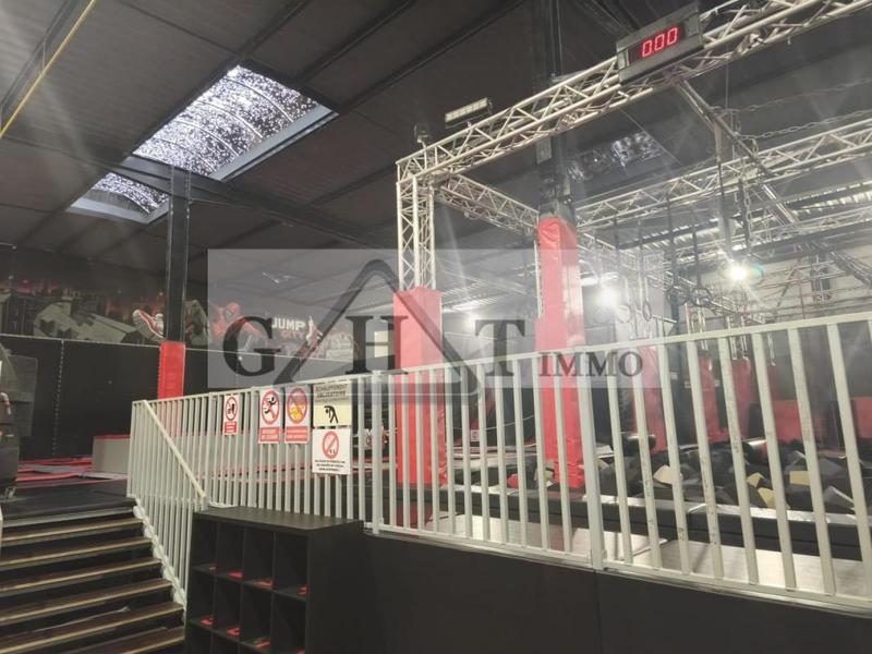 Entrepôt - 2 850 m²