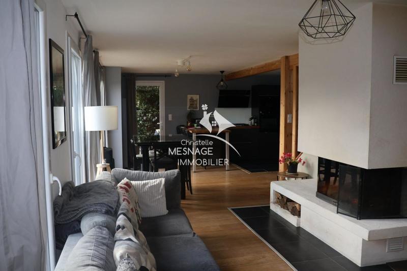 Maison - 162 m² - 6 pièces