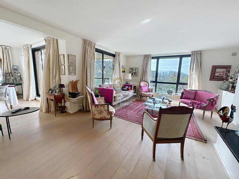 Appartement - 130 m² - 4 pièces