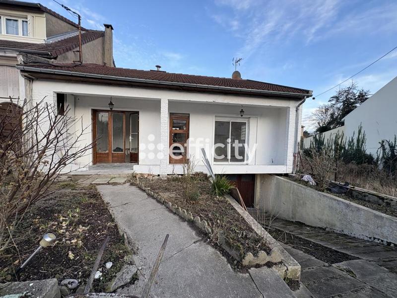 Maison - 90 m² - 3 pièces