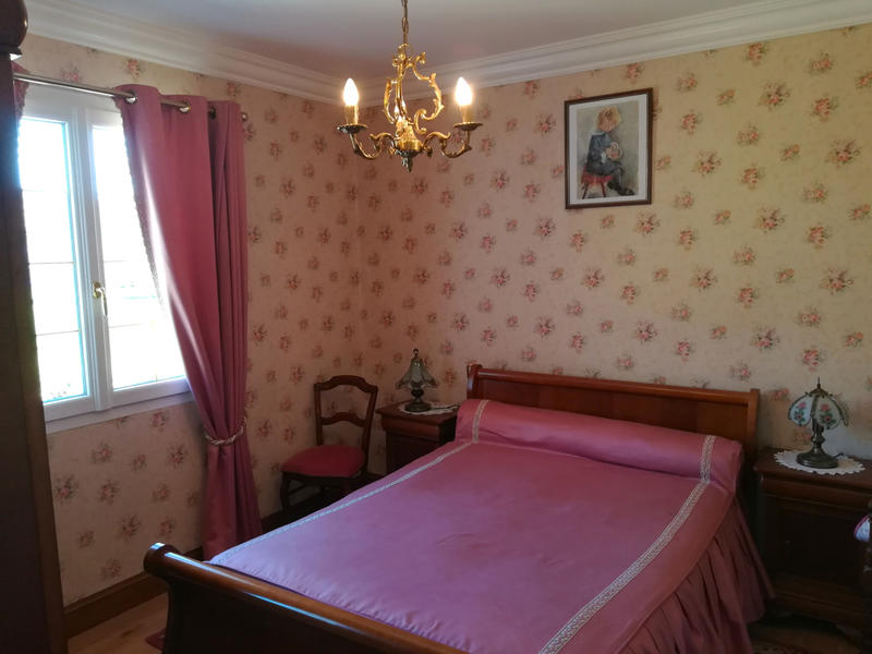 Maison - 210 m² - 6 pièces