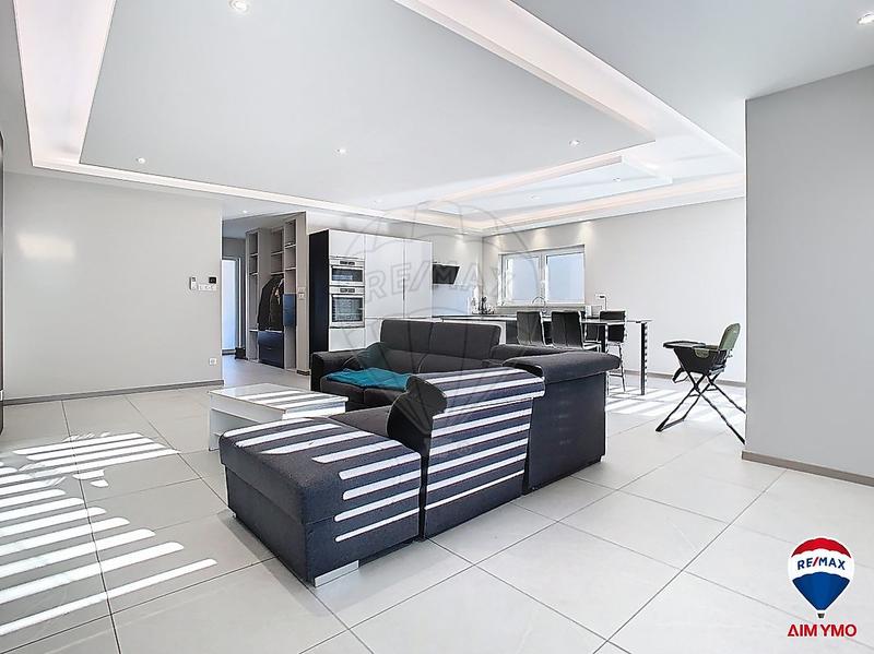 Maison - 147 m² - 6 pièces