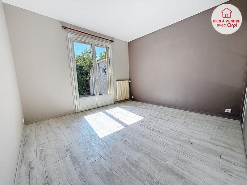 Maison - 143 m² - 8 pièces