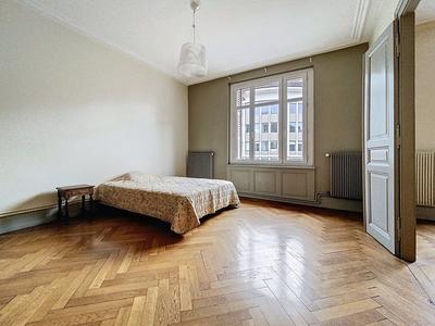 Appartement - 119 m² - 5 pièces