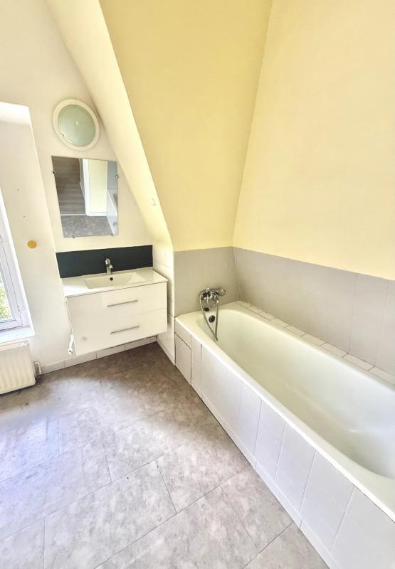 Château - 1 200 m² - 26 pièces