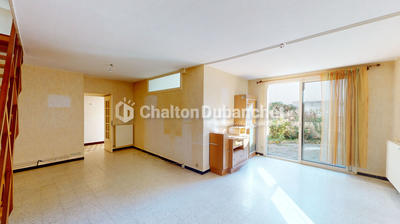 Maison - 210 m² - 9 pièces