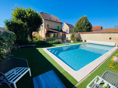 Maison - 140 m² - 7 pièces