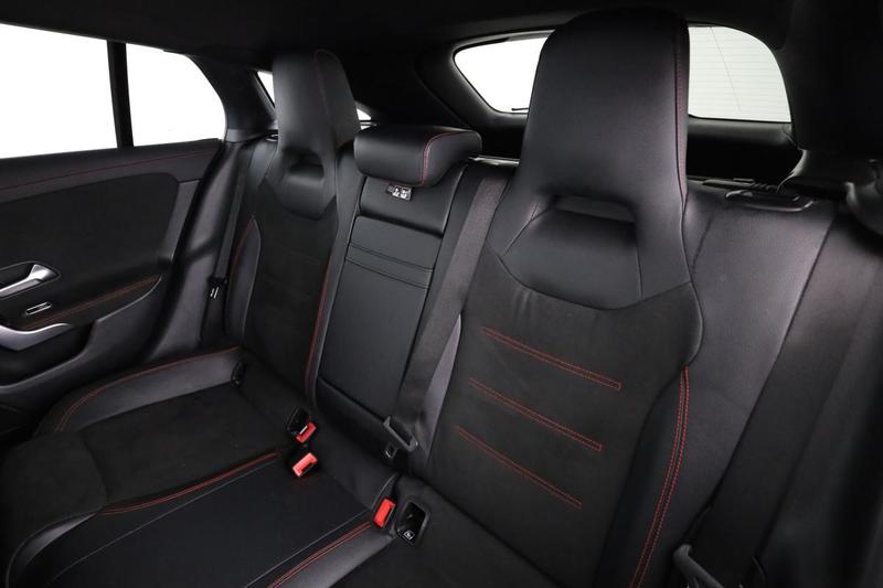 Mercedes Cla Shooting Brake 180 d Amg Line 7g-Dct 116 ch