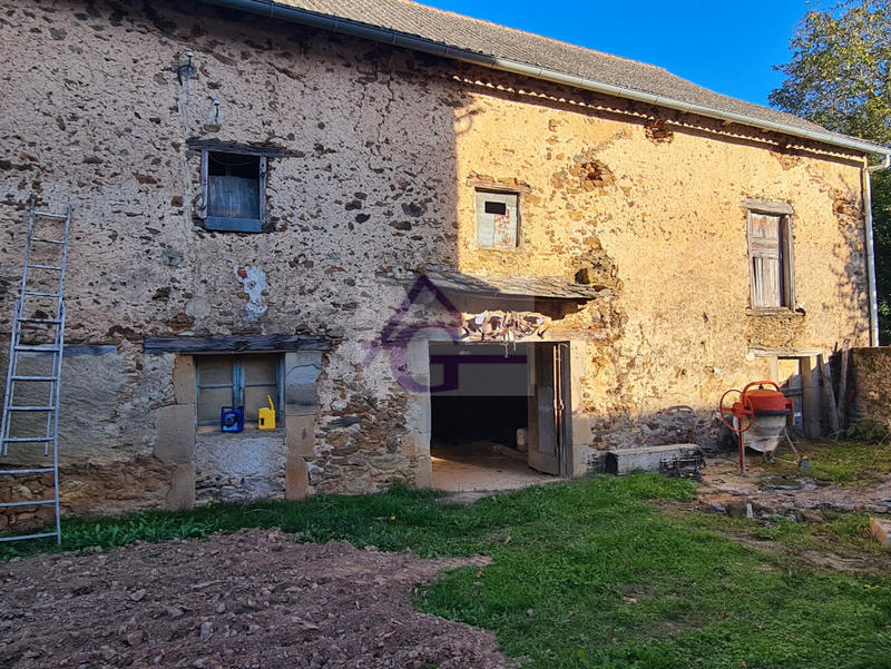 Maison - 200 m² - 1 pièce