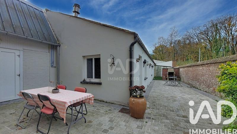 Maison - 232 m² - 7 pièces