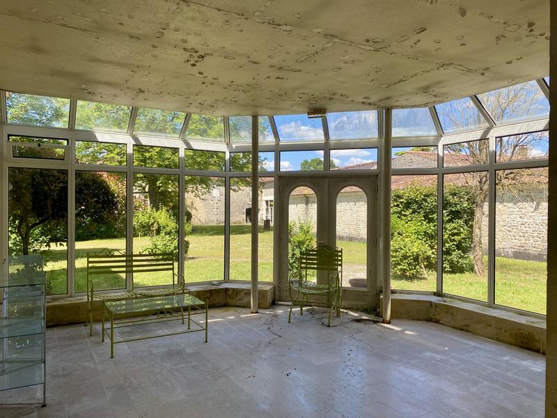 Château - 725 m² - 13 pièces