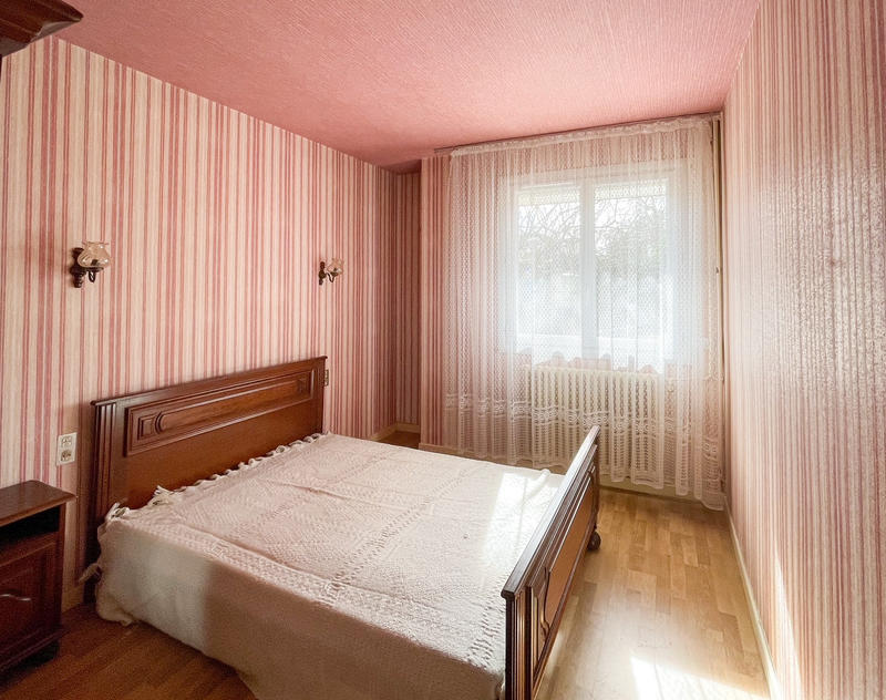 Maison - 99 m² - 5 pièces