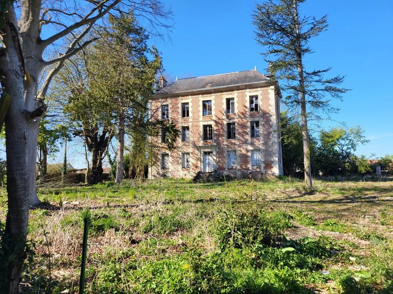 Maison - 360 m² - 12 pièces