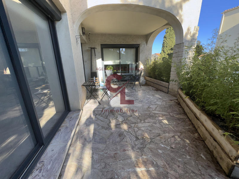 Maison - 328 m² - 9 pièces