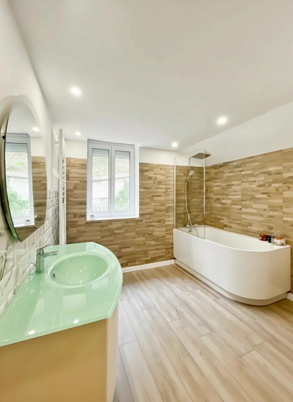 Maison de maîtres - 156 m² - 7 pièces