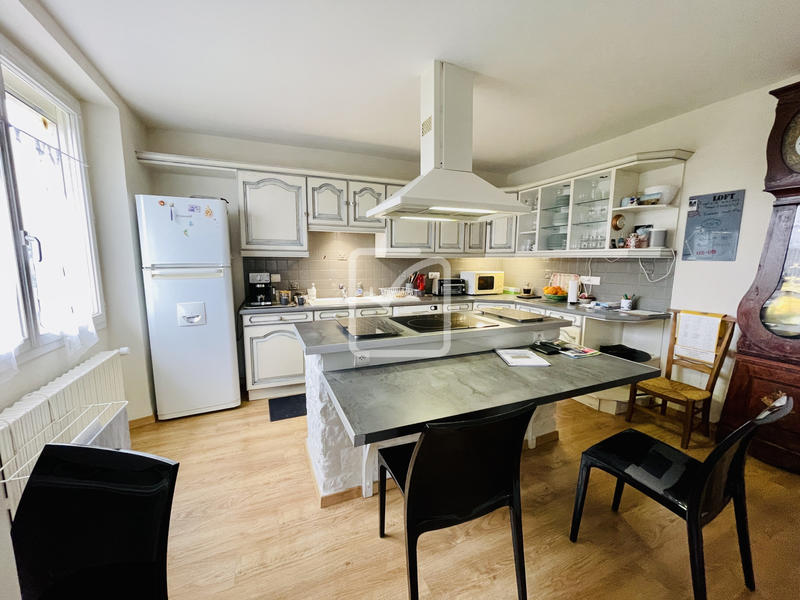 Maison - 152 m² - 7 pièces