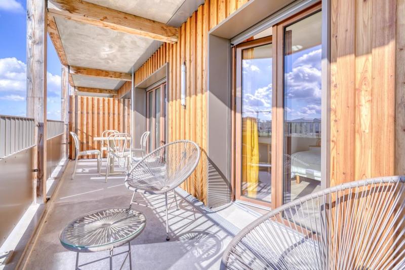 Chambre - 9 m² - 1 pièce