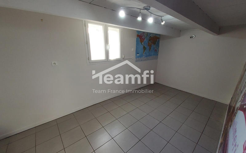 Villa - 183 m² - 6 pièces