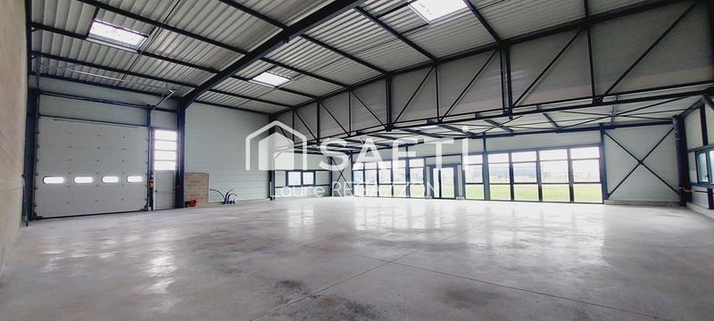 Local commercial - 403 m² - 1 pièce