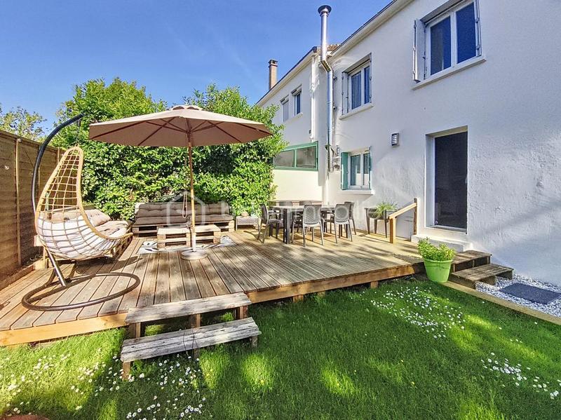 Maison de ville - 139 m² - 7 pièces