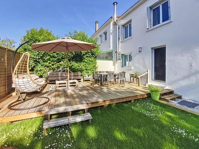 Maison de ville - 139 m² - 7 pièces