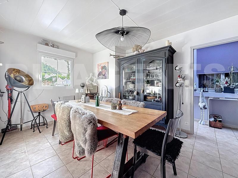 Maison - 85 m² - 5 pièces