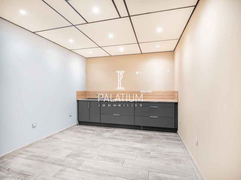 Local commercial - 174 m²