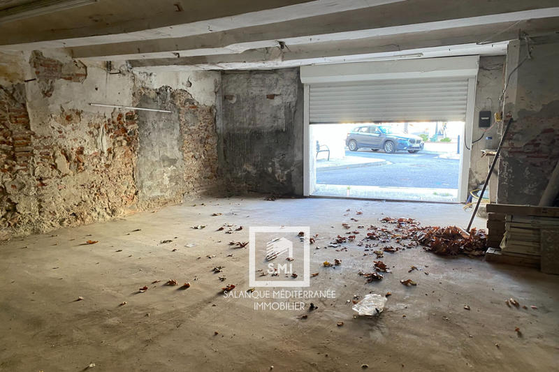 Parking / Garage - 60 m²