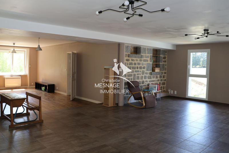 Maison - 252 m² - 10 pièces