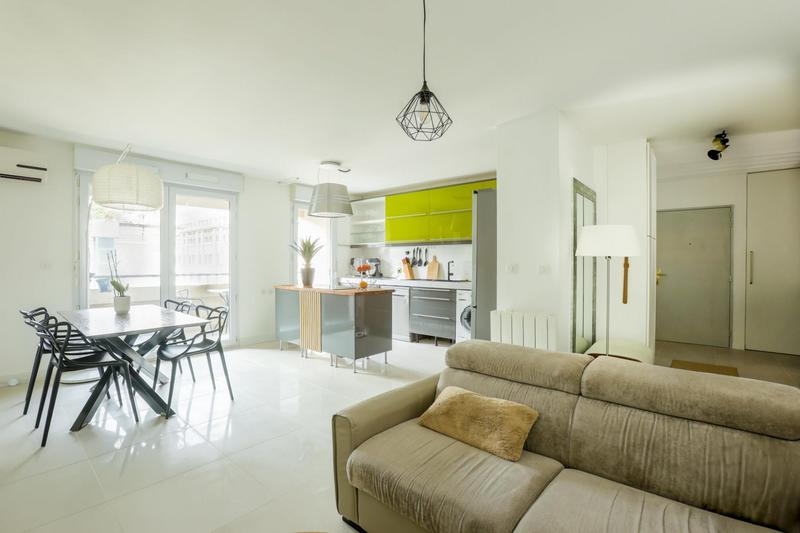 Appartement - 81 m² - 5 pièces