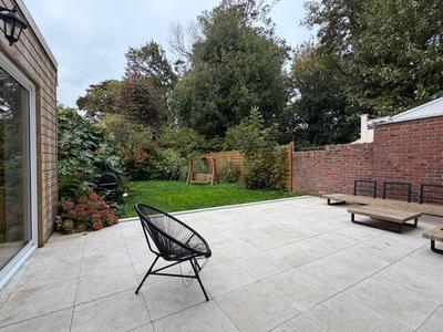 Maison - 211 m² - 6 pièces