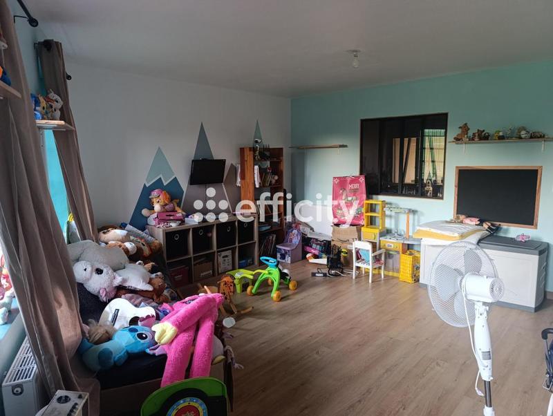 Maison - 233 m² - 6 pièces