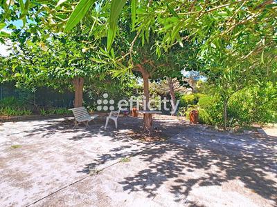 Maison - 186 m² - 8 pièces