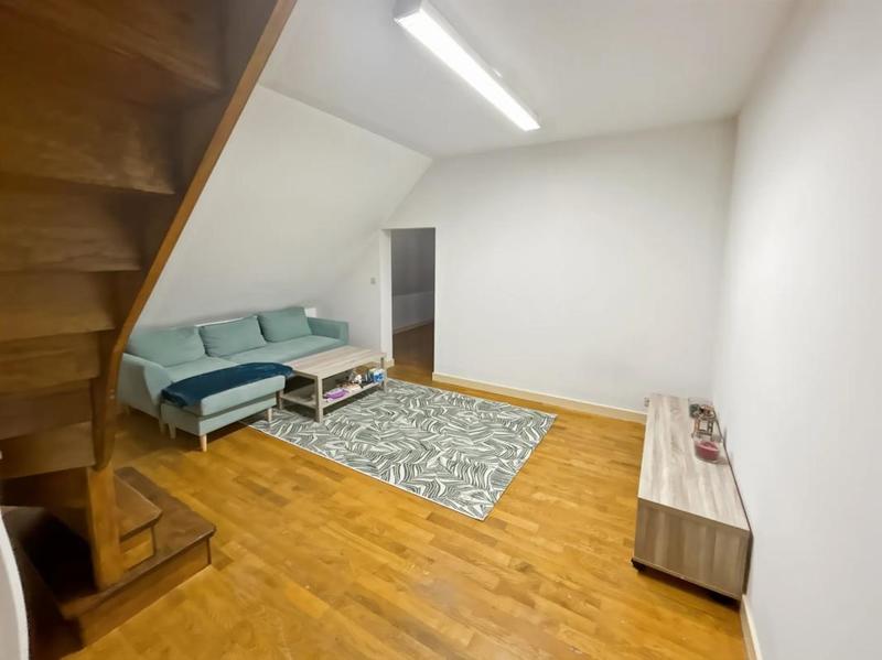 Maison - 263 m² - 8 pièces