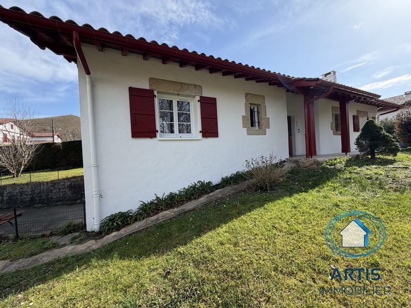 Maison traditionnelle - 130 m² - 4 pièces